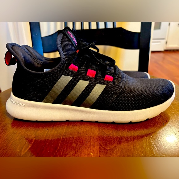 COPY - Women’s Adidas Cloudfoam Sneakers - Size 9.5 - Picture 1 of 7